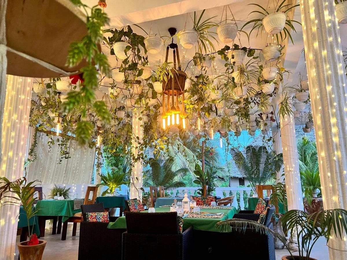 גאמביאני Gadea Boutique Hotel& Gadea Garden Italian Restaurant (Adults Only) מראה חיצוני תמונה