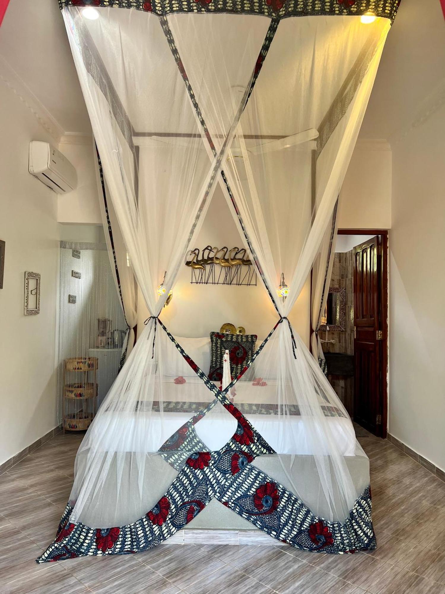 גאמביאני Gadea Boutique Hotel& Gadea Garden Italian Restaurant (Adults Only) מראה חיצוני תמונה